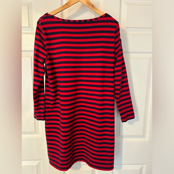 Women’s  VineyardVines stripped dress.  Size Medium. - Picture 1 of 4